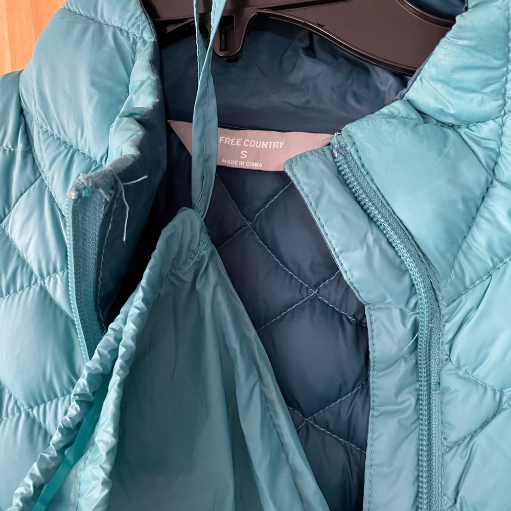 Blue free country jacket size small